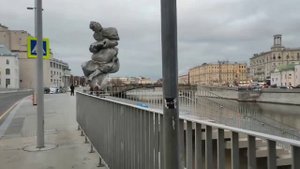 Город и вода: неспешная прогулка у реки с амбиентом для сна и восстановления| The Travel Chronicles