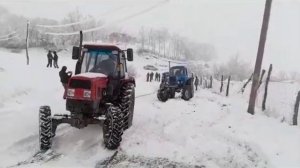 Трактора по снегу и по бездорожью!Т-40,МТЗ-82 м ЛТЗ-60 в деле!