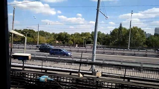 Решила прокатится на метро по Москве.. смотреть онлайн