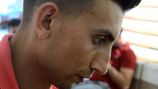 ASMR Turkish Barber Shave смотреть онлайн