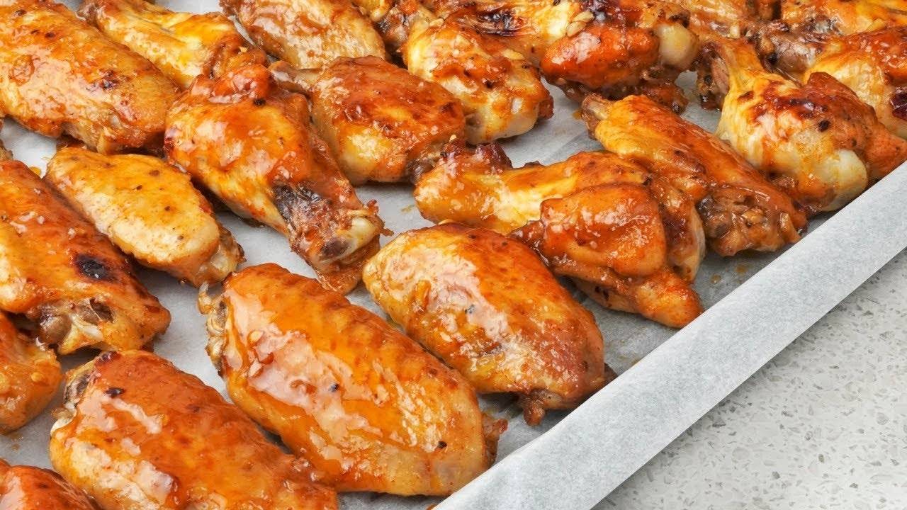 КУРИНЫЕ КРЫЛЫШКИ по особому рецепту. Вкуснейшие куриные крылышки в духовке с хрустящей корочкой.