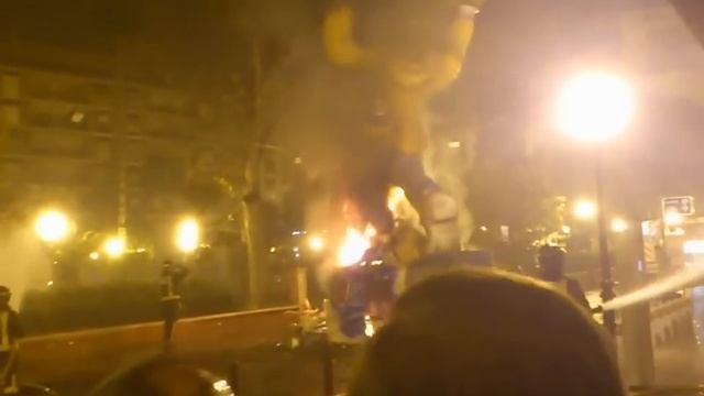 Como quemar una falla cuando llueve.wmv смотреть онлайн