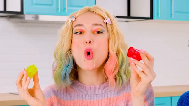 Кулинарный Челлендж: Уэнсдей Против Бабушки  Лайфхаки для Родителей от TeenTeam Challenge