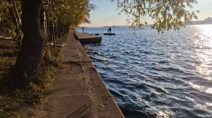 Воронеж. Воронежское море осенью. Гулям возле водохранилища, любуемся водоемом и городом