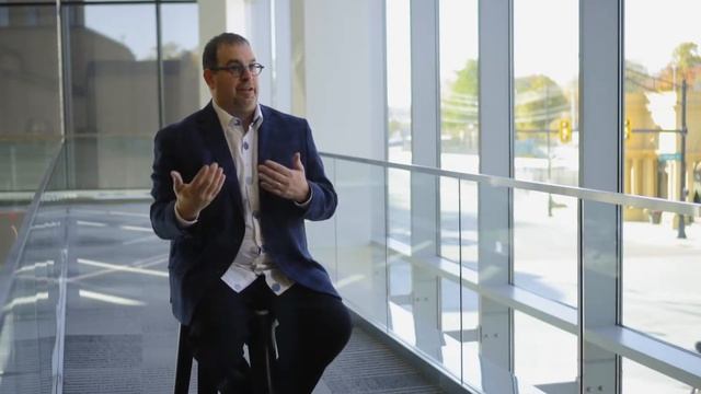 The Reputation Doctor - Dr. Len Tau смотреть онлайн