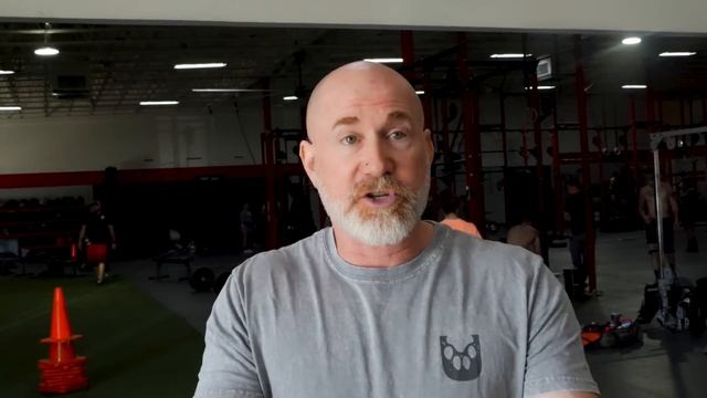 UNDERDOGS TAKE ON CROSSFIT QUARTERFINALS WORKOUT 1 смотреть онлайн