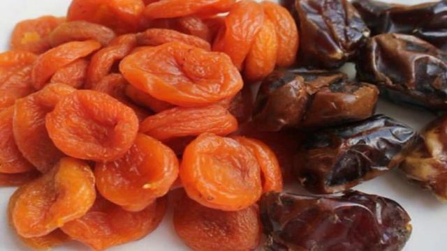 Конфеты из сухофруктов, орехов и пророщенной пшеницы