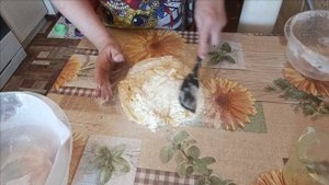 БЕЗ ПАСХАЛЬНОГО ВЕНКА ИЛИ КОСИЧКИ НЕ ОБХОДИТСЯ НИ ОДИН ПРАЗДНИК