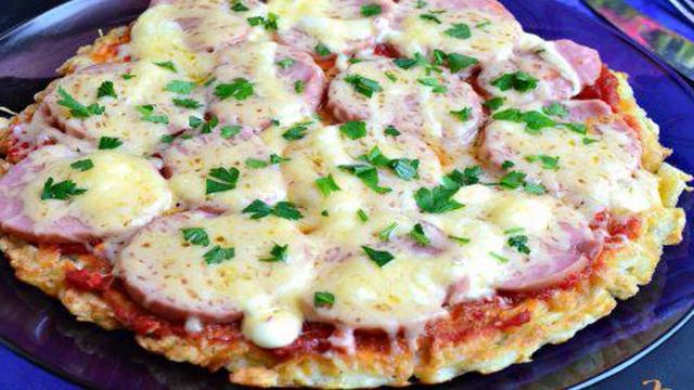 Картофельная пицца на сковороде