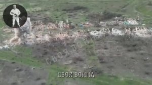 Редкое видео: Два российских 🇷🇺 солдата штурмуют бункер, заставляя украинцев сдаться 😡