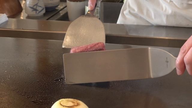 Wagyu говяжий стейк и креветки, морское ушко | Теппаньяки в Корее