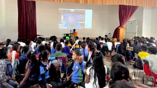 SMART ICT Workshop - Conducted by Tharangi Sandarenu смотреть онлайн