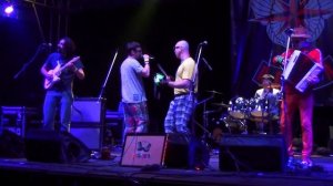 Ансамбль Хоть Кого - Мы на тракторе с Серегой