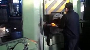 31.5 KJ CNC кузнечный молот с ковкой рулон для авто запчастей