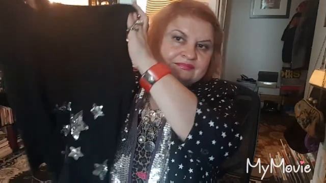 Звёзды на черном: Балуюсь, эксперементирую с одеждой смотреть онлайн