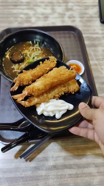 fried 🍤 prawn Korean noodles| #koreannoodles #koreanfood #nilaanika #shorts #koreandrama #maddyeats смотреть онлайн