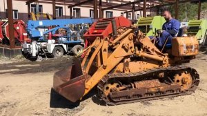 Фронтальный погрузчик на гусеничном ходу Komatsu D20S