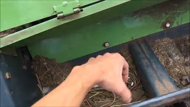 Ночной покос ничего не видно, тюкование без шпагата! смотреть онлайн