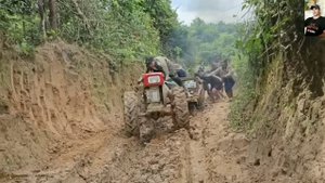 УНИКАЛЬНЫЕ МОТОБЛОКИ ВЬЕТНАМА, ПО БЕЗДОРОЖЬЮ , ПОДБОРКА ВИДЕО/ UNIQUE TRACTORS OF VIETNAM, OFF-ROAD