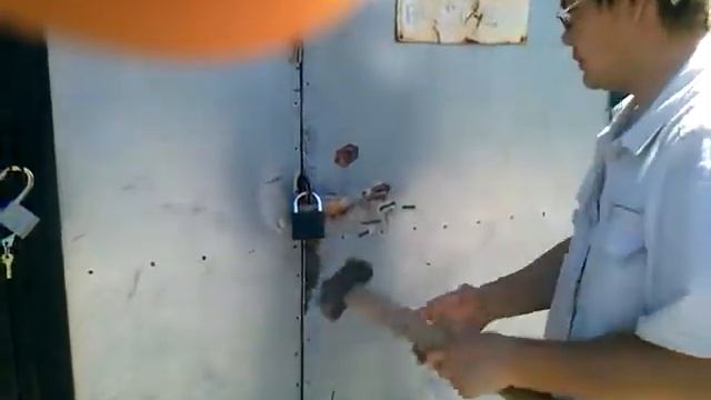 замок открывается без ключа смотреть онлайн