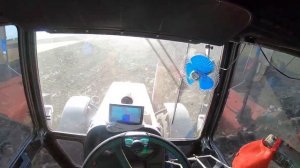 День работы на Мтз с пневмосиденьем. розбрасываю удобрения