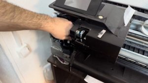 Как снять резак с плоттеров HP DesignJet T120 T125 T130 T520 T525 T530