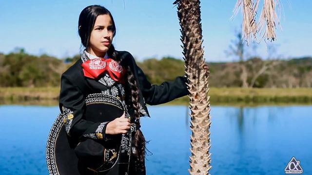 Sady Cabral - Solo un camino hay - Videoclips Oficial 2017 / 2020 Full HD смотреть онлайн