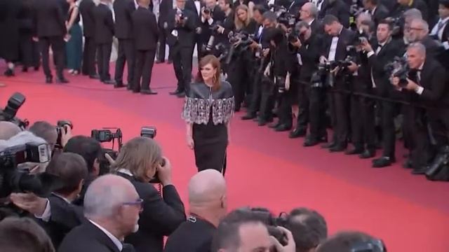 Style speaks volume at Cannes смотреть онлайн
