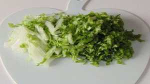 Салат из пекинской капусты с щавелем