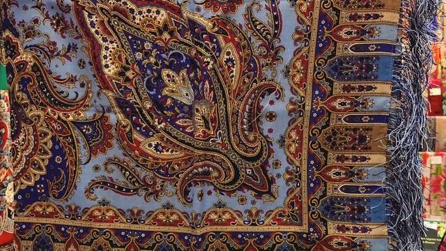 Павловопосадские платки в Минске