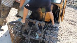 Дт 75 таскает лес