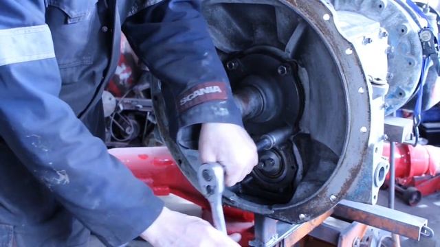 Finishing off the gearbox tinker. 1973 Foden S80, Part 23.