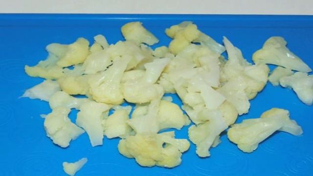 Салат из цветной капусты с черной фасолью