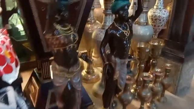 Восточный базар рядом с Дубайской Венецией