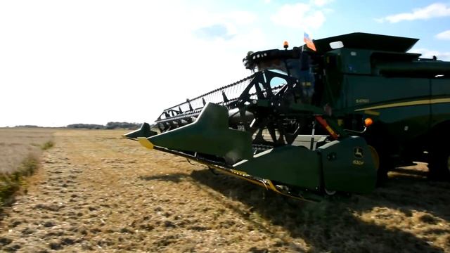 Комбайны John Deere на уборке зерновых смотреть онлайн