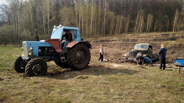 ура, вылезли  2 дня сидели  тракторист супер смотреть онлайн