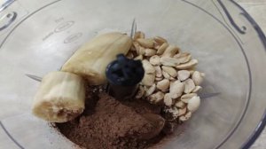 Сладкие бутерброды с шоколадной намазкой и бананом