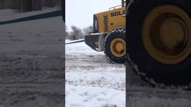 #водителькатегориие #дальнобой #зима  Вот такие стоянки бывают😁