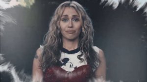 Miley Cyrus Channels Tina Turner and Calls Out Crowd During 'Flowers' Performance at 2024 Grammys