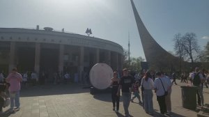 Около метро "ВДНХ" / видео 4К