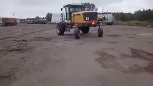 челенджер Косилка Самоходная