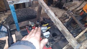 Самодельный мини экскаватор погрузчик бортоповоротный стрела 8