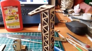 Сборка башенного крана КБ 415.07 нулевик.(в конце видео фото получившегося крана)