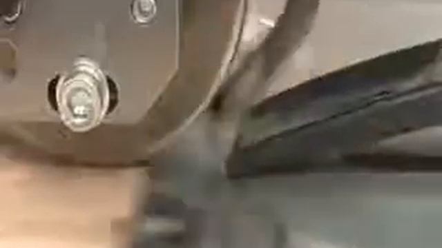 Ребросклеивающий станок для сшивки шпона FWS 920 KUPER смотреть онлайн