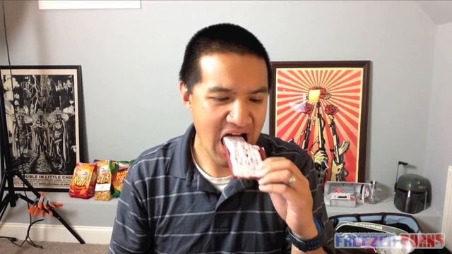 Limited Edition Red Velvet Pop Tarts Review: Freezerburns смотреть онлайн