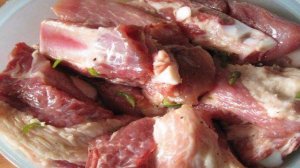 Свиные ребрышки.