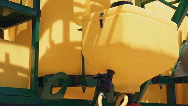 Опрыскиватель полуприцепной штанговый тракторный ОПШТ-3000-24. Белама плюс. смотреть онлайн