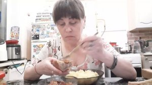 Голодными НЕ  смотреть Это баялды Очень вкусное , остановиться не возможно .