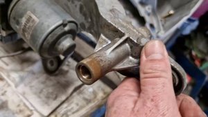 Ауди А8 Д3 - заедают (не работают) стеклоочистители (дворники).