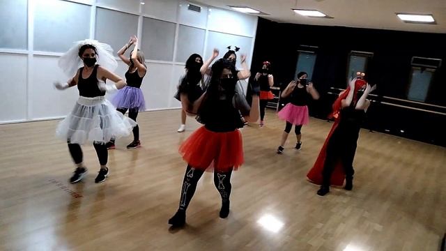 COREOGRAFIA BACKSTREETBOYS -EVERYBODY - ZUMBA (HALLOWEEN)